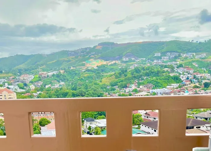 Unit With Balcony And Unlimited Wifi Apartment *